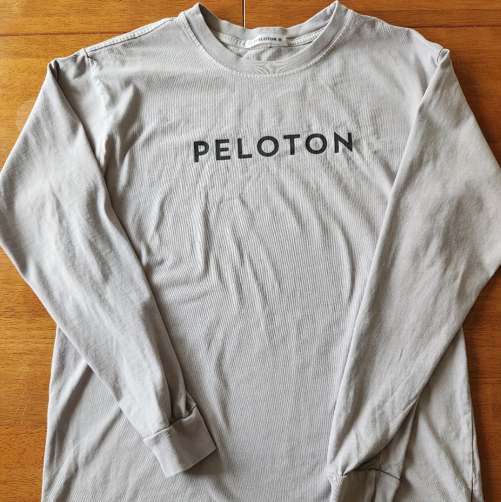 Peloton Long Sleeve Tee in Light Gray with Black Logo